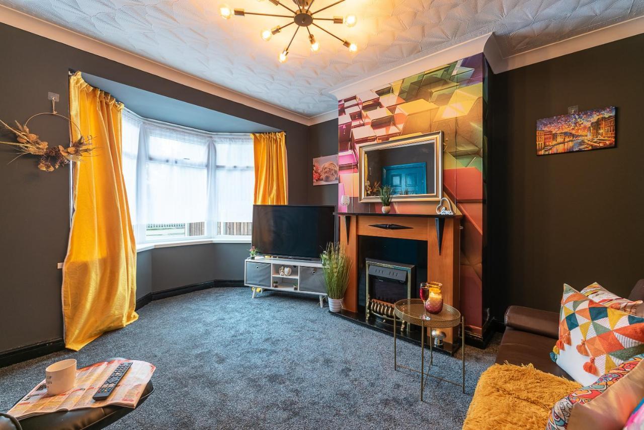 J'S Home Away From Home Fresh 2 Bedroom Garden Parking Кингстон-апон-Халл Экстерьер фото